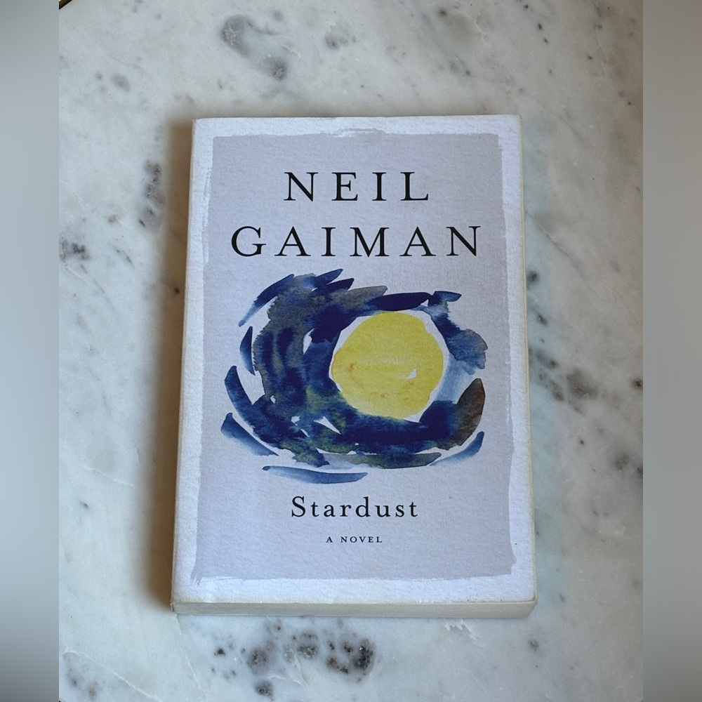 Stardust By Neil Gaiman Fantasy Romance Paperback Book